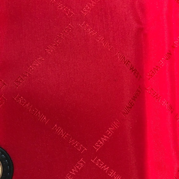 Small leather shoulder bag - Picture 7 of 8